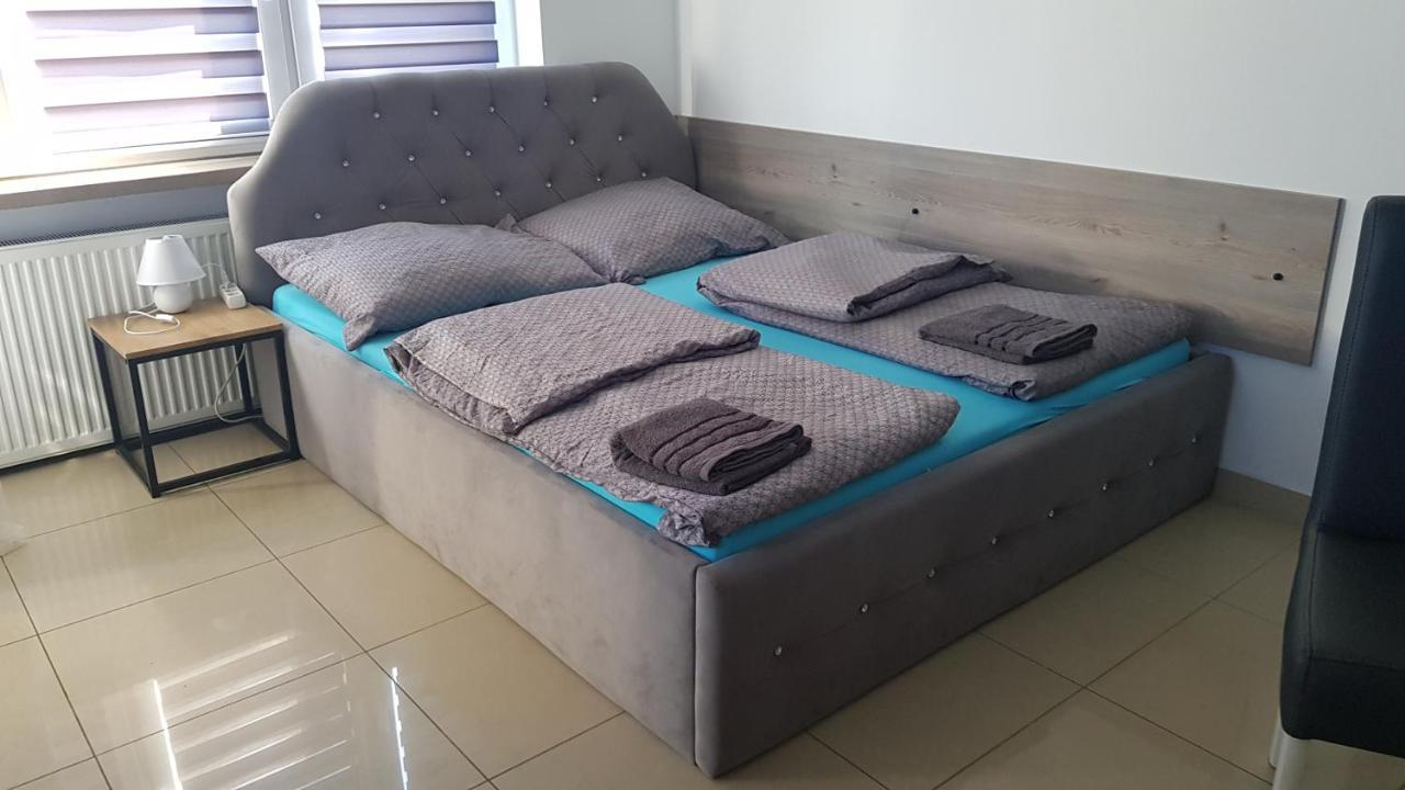 Апартаменты Apartament Rudy 102 Self Check-In 24H Бытом Экстерьер фото