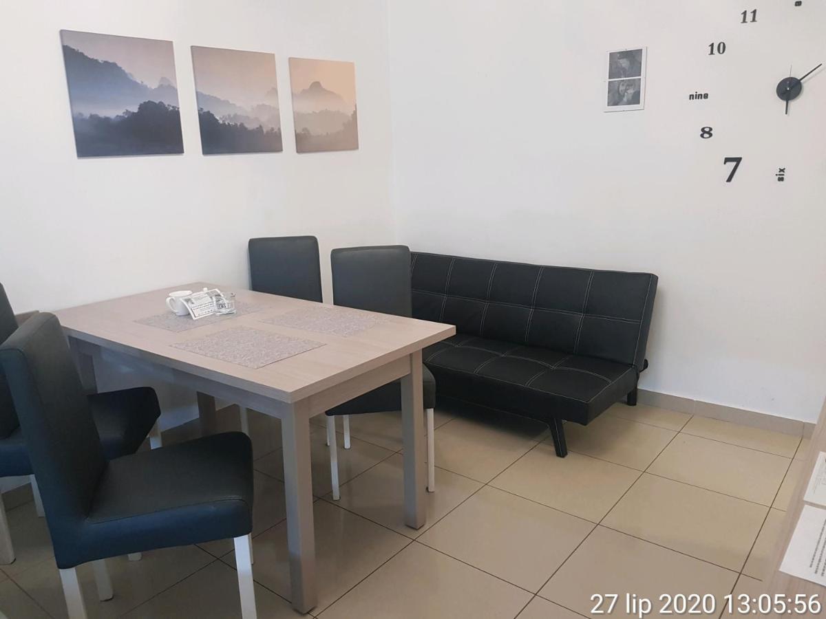 Апартаменты Apartament Rudy 102 Self Check-In 24H Бытом Экстерьер фото