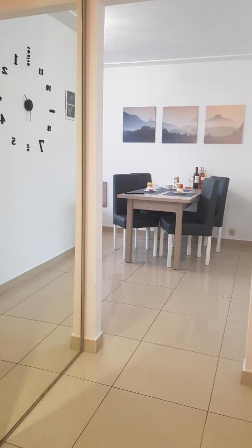 Апартаменты Apartament Rudy 102 Self Check-In 24H Бытом Экстерьер фото